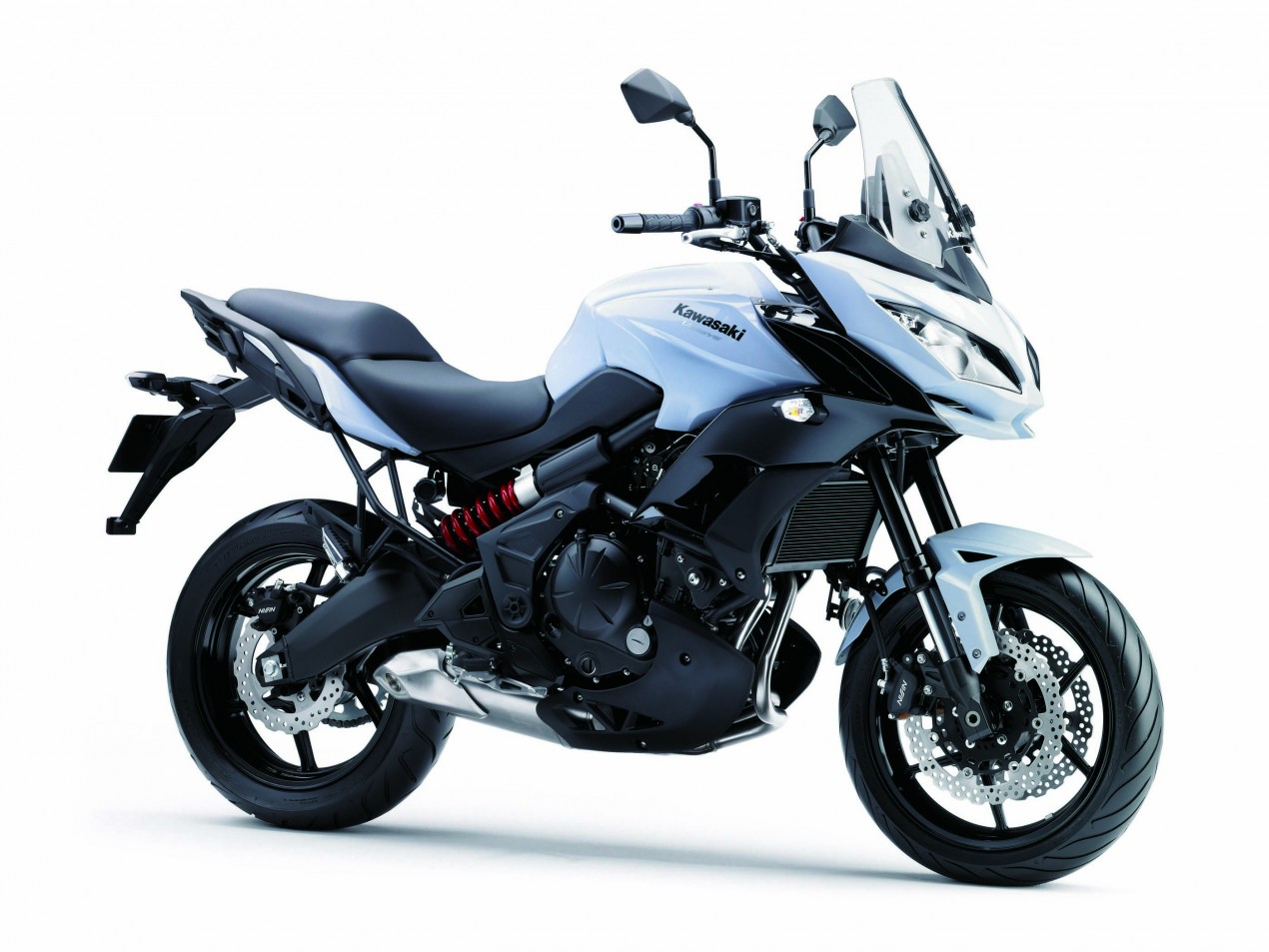 2015-Kawasaki-Versys-650-04-1270x953.jpg
